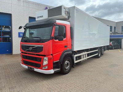 Volvo FM 330 6x2/4 Køle