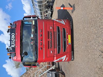 zugmaschine volvo fh540 hydraulik