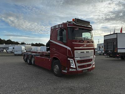 lastbil volvo fh_500_8x2_trippel_langt_chassis hejs_kran